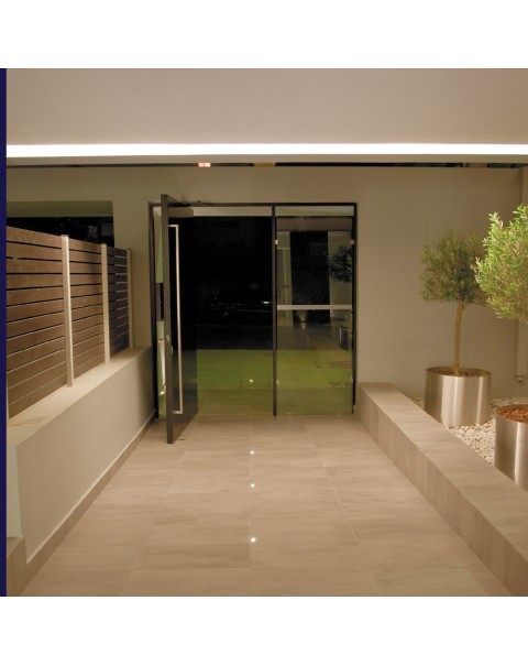 iLED- Beret Floor Uplighter and Ceiling Pinspot