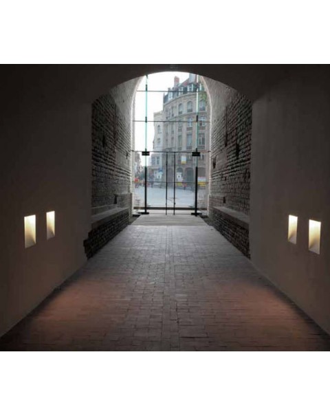 Eos 250s Fully Recessed Wall Light